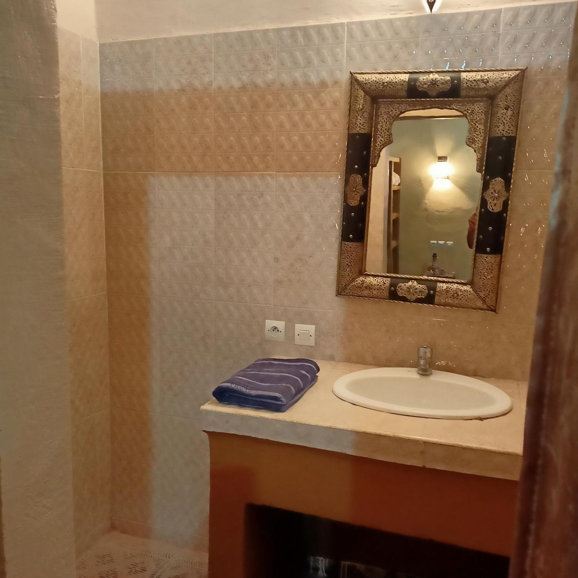 Lescale De Ouarzazate Hotell Tazentoute Eksteriør bilde